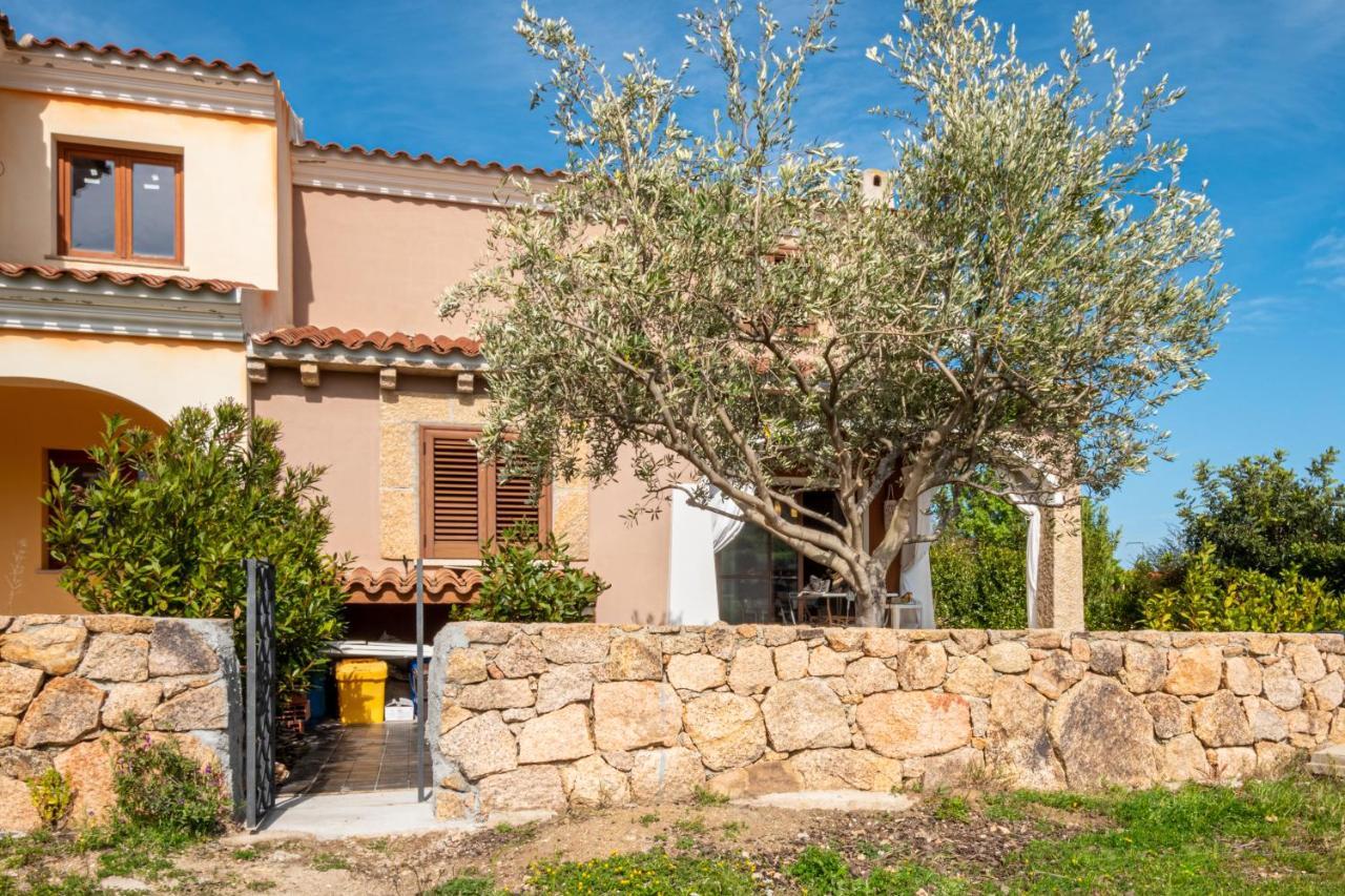 Casa A Schiera Budoni Exterior photo